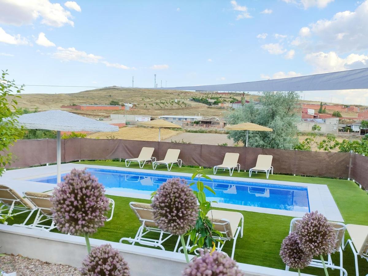 Los Laureles Casa Rural Urda Екстериор снимка
