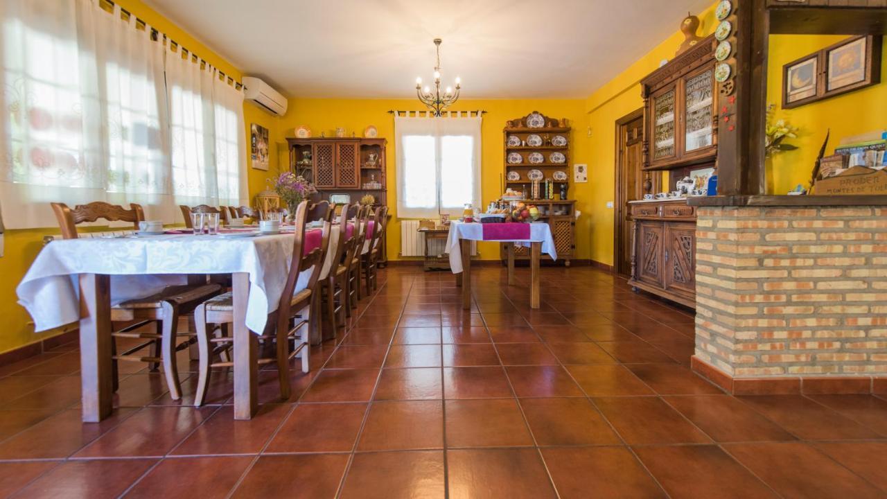 Los Laureles Casa Rural Urda Екстериор снимка